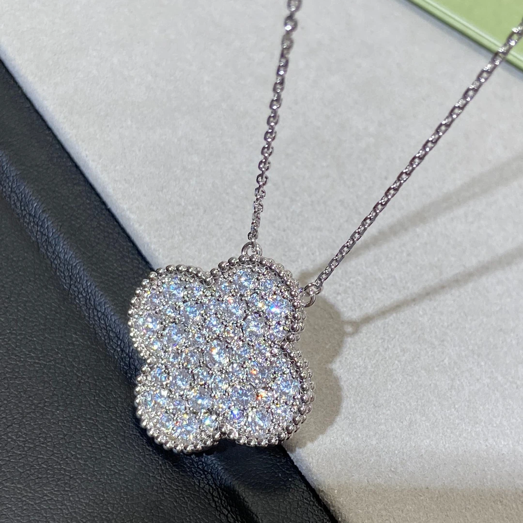 《心新》围巾 V120 有点大的单花满钻 围巾 初恋双面经典带钻中古