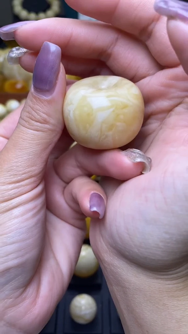 【闪购商品】琥珀裸石未镶嵌葵. 13