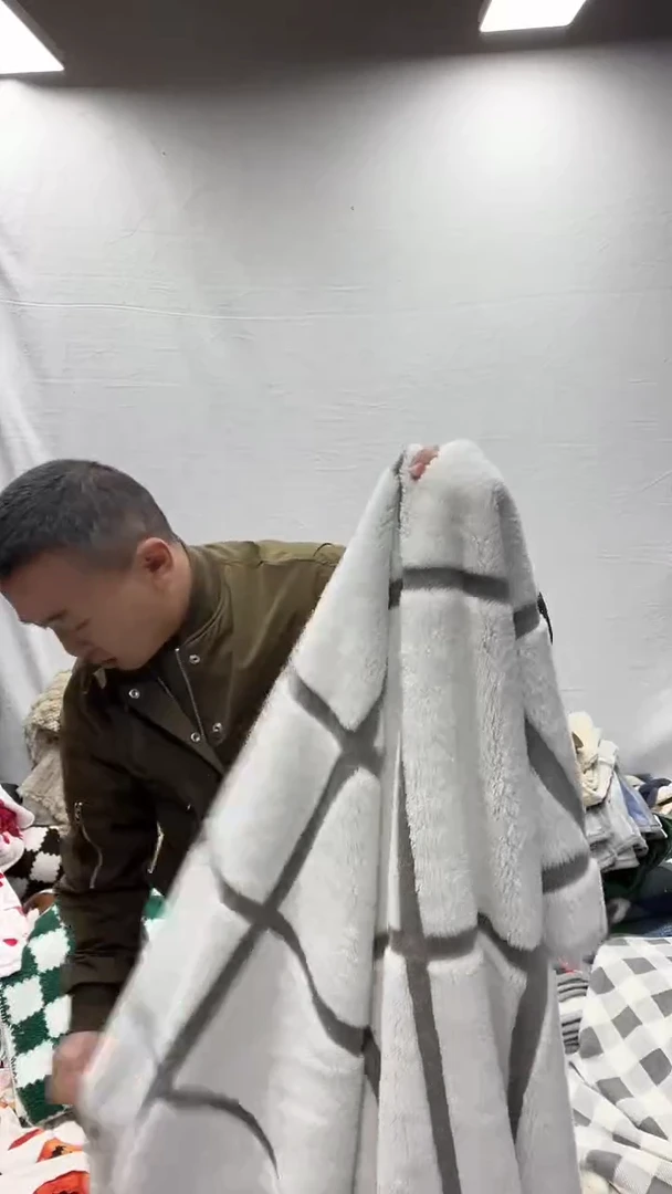 聚酯纤维2.2*2.4白方格