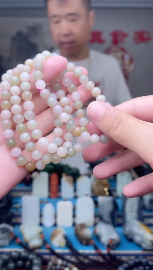 和田玉未镶嵌挂件多样性发 拍一发一