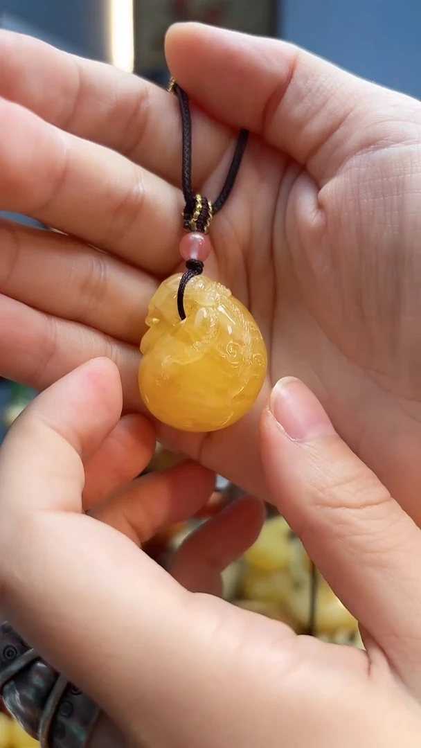琥珀颈饰未镶嵌吊坠（微瑕）