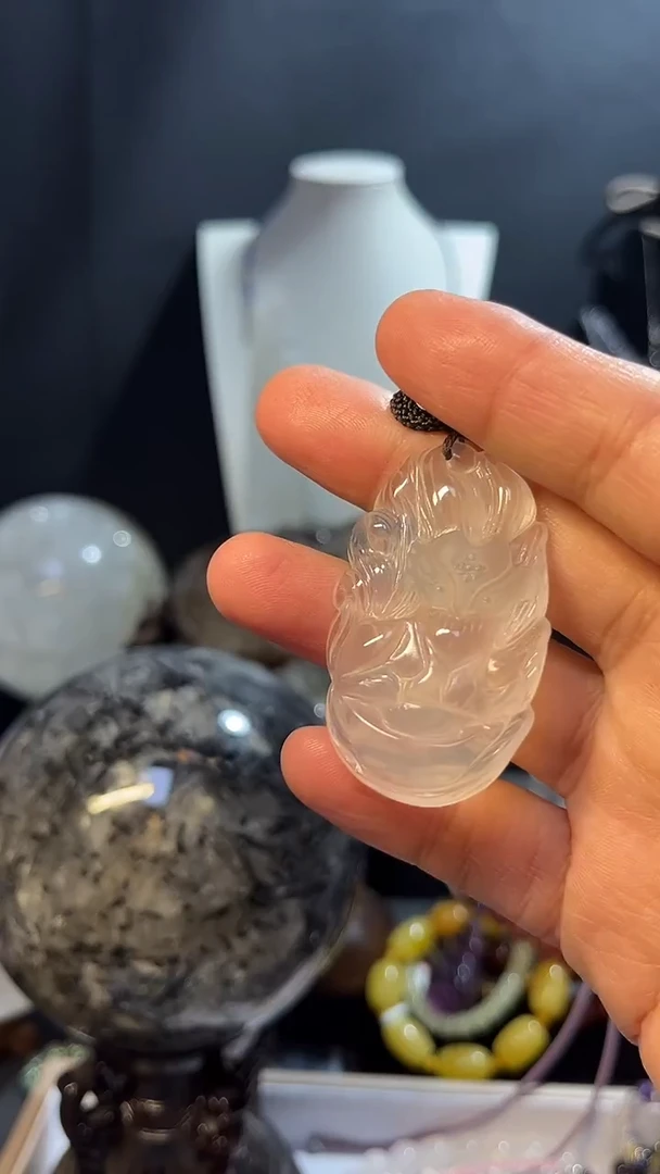 颈饰未镶嵌芙蓉石天然粉水晶凤九吊坠