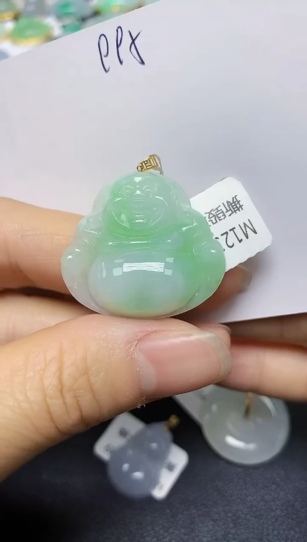 翡翠18K金镶嵌颈饰 天然翡翠A货