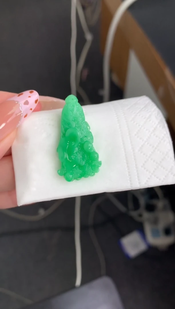 未镶嵌定制翡翠白菜
