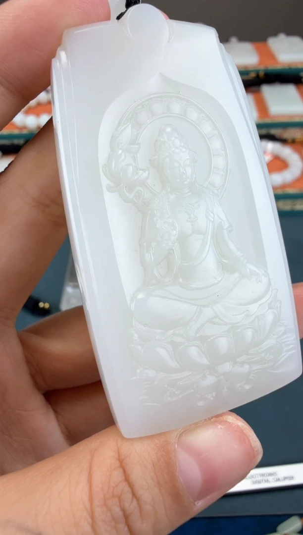 颈饰未镶嵌和田玉1