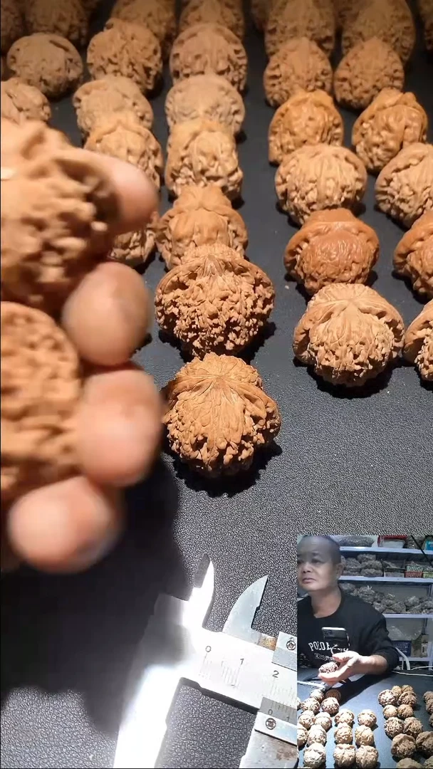 吊坠文玩核桃飘****️lk