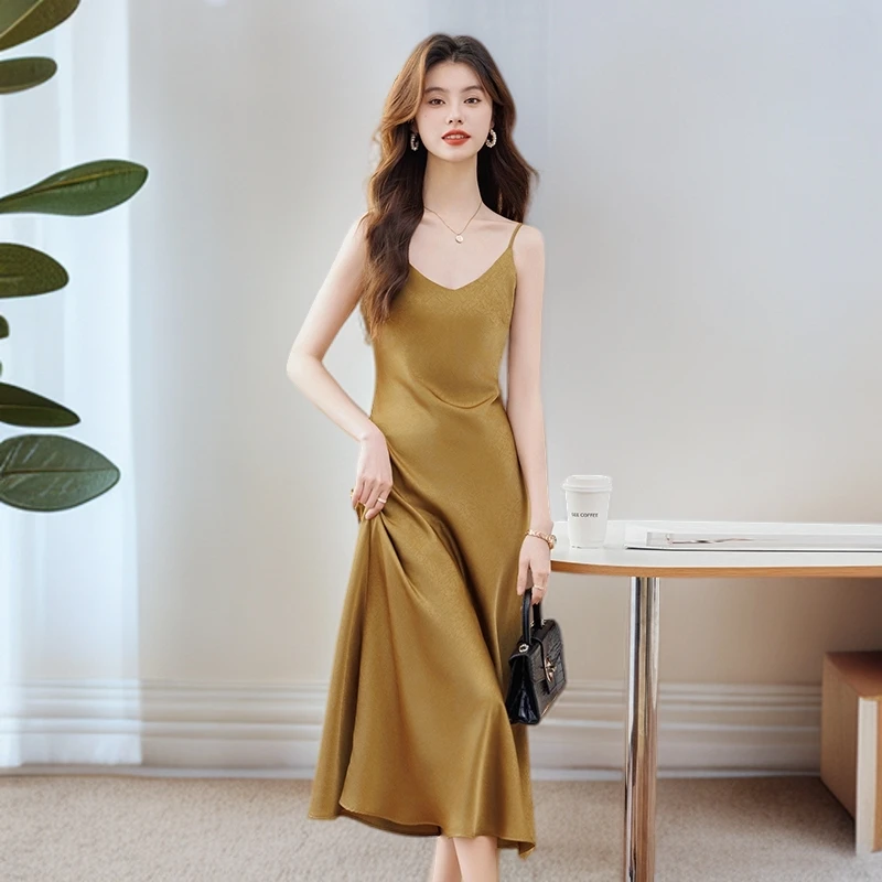 2025深呼吸哥弟夏季法式真丝连衣裙收腰吊带中长款女桑蚕丝背心裙