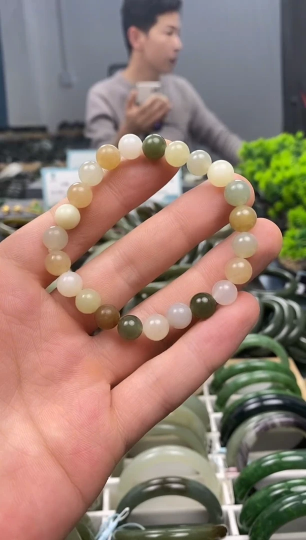 未镶嵌手镯和田玉8mm