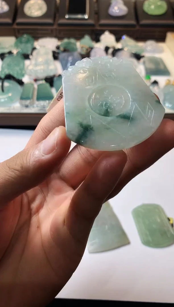 未镶嵌定制翡翠月*  S毛货不退不换