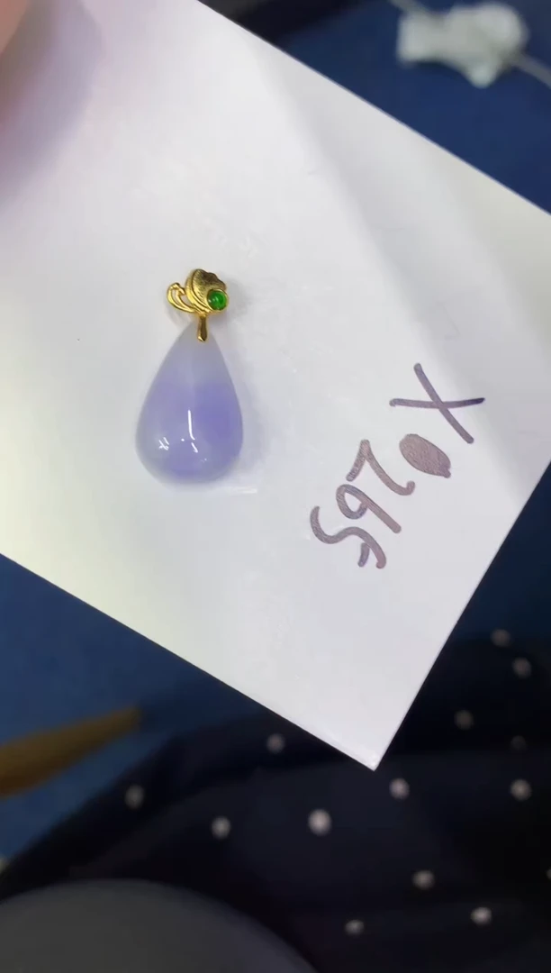颈饰未镶嵌翡翠缅甸天然翡翠A货