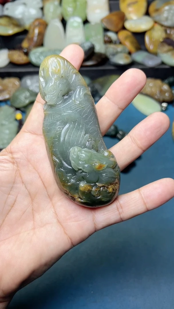 未镶嵌和田玉把件-