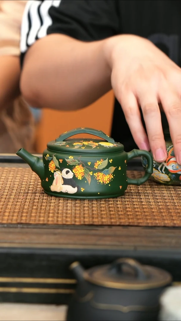 茶壶紫砂YLJ53《竹节汉瓦》帝王绿