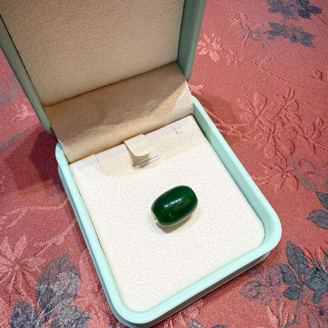 高端-大气-时尚路路通吊坠A26