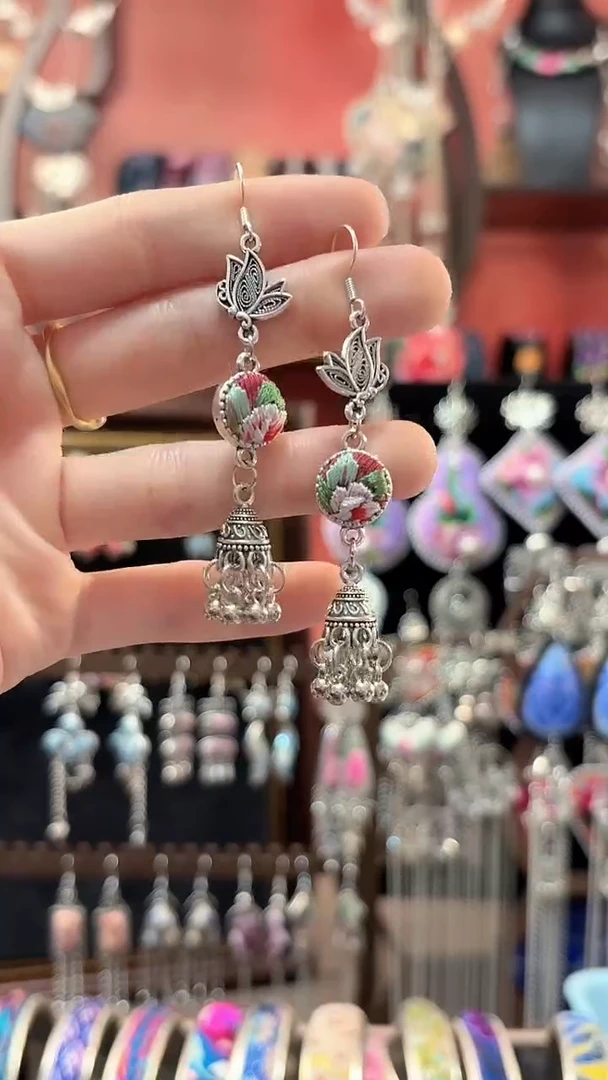 织绣 云织谣民族风精美饰品   91