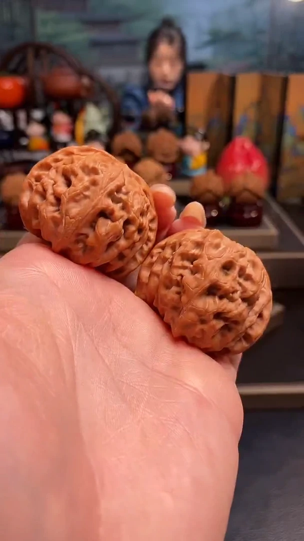 【闪购商品】文玩核桃把件H 731苹果园42尺