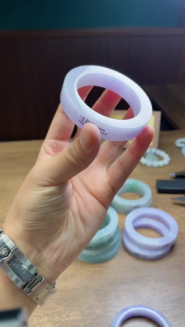 未镶嵌手镯定制翡翠长**腰定制