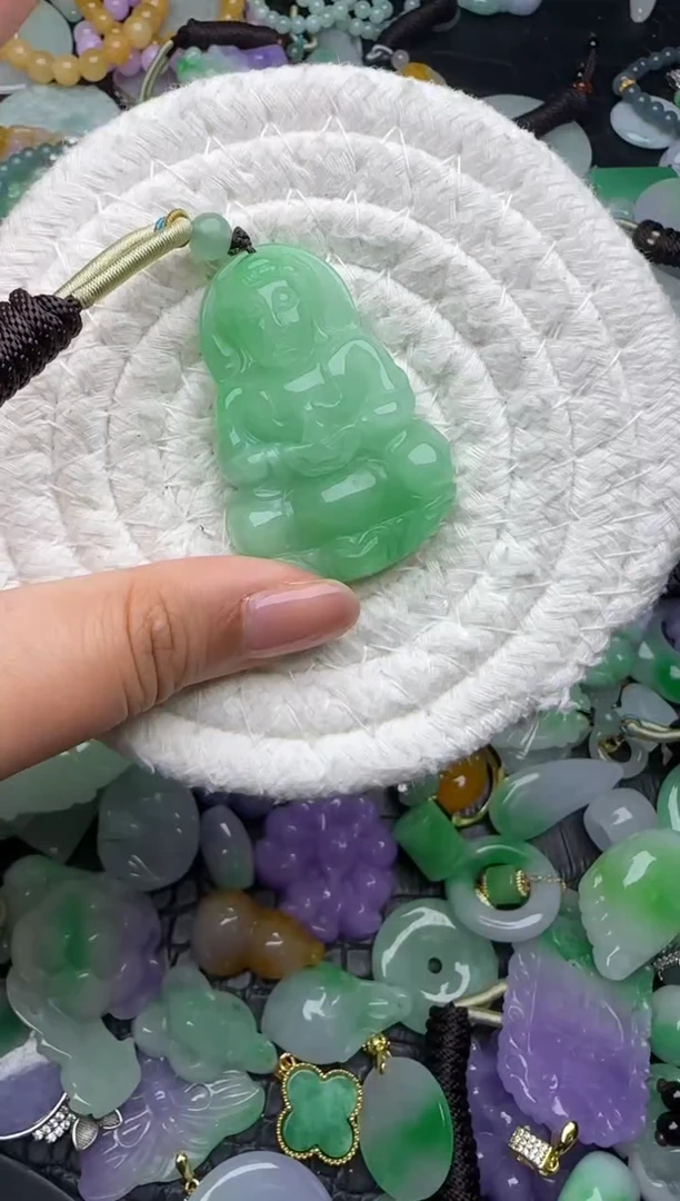 颈饰未镶嵌翡翠缅甸翡翠吊坠