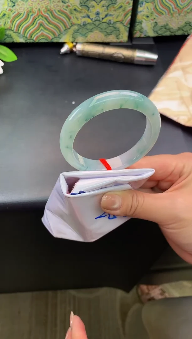 翡翠手镯未镶嵌56-圈口55.6