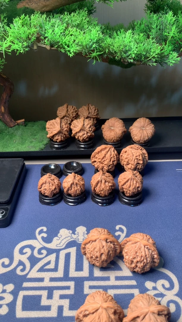 【闪购商品】文玩核桃吊坠43闷白