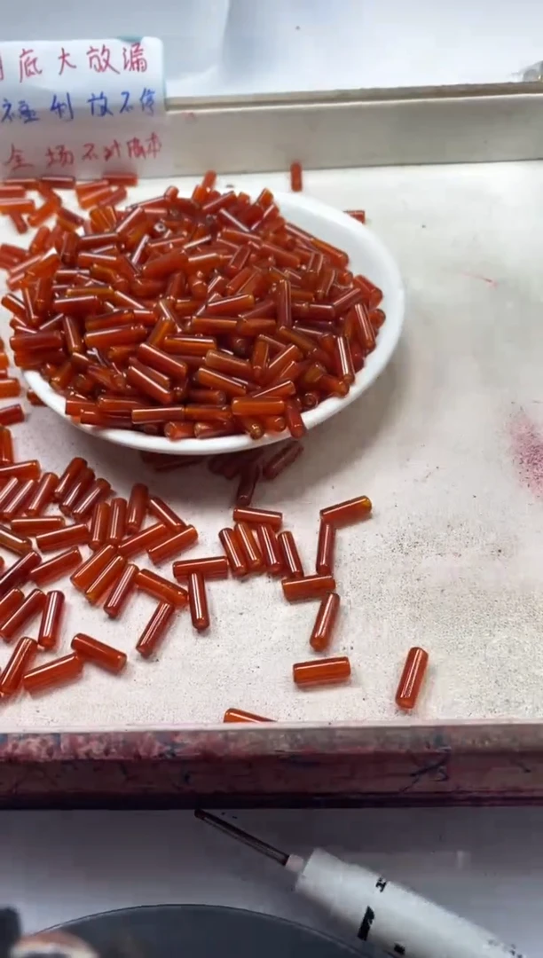 【闪购商品】南红玛瑙颈饰未镶嵌w2096南红管珠13*4mm*10颗