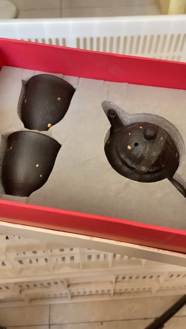 无运费险有瑕疵的摄影的产品有使用过的痕迹有点脏介意勿拍