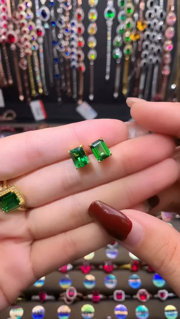 【闪购商品】透辉石耳坠银S925镶嵌金色