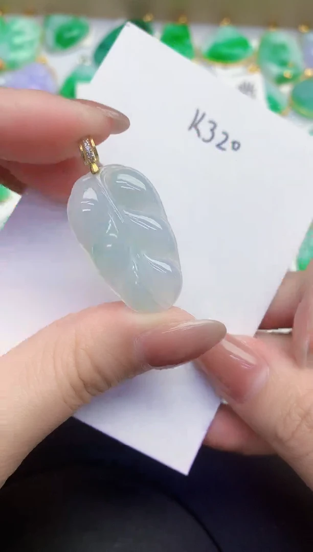 颈饰未镶嵌翡翠缅甸天然翡翠A货