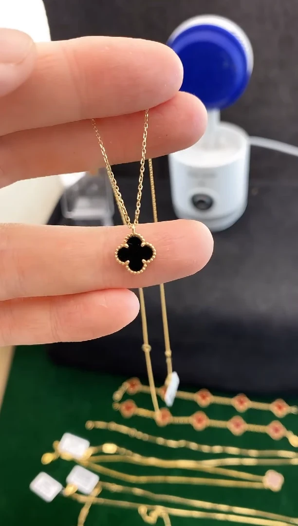 【闪购商品】玛瑙/玉髓项链18K金镶嵌.