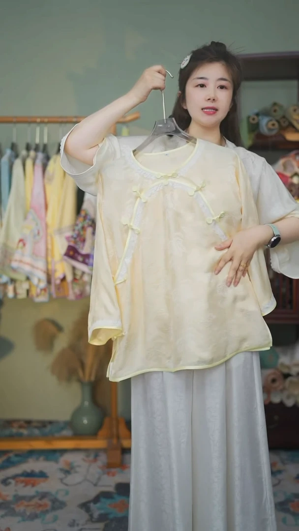 刺绣(S码)110斤内百搭款上衣单层