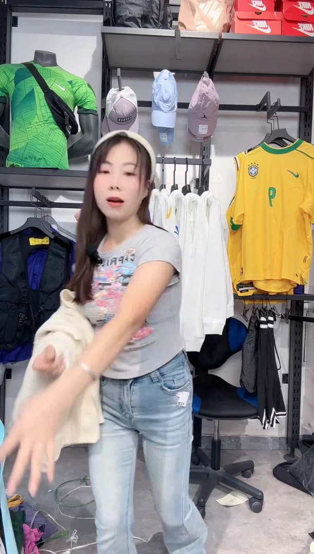 1202编码 瑕疵款直播间过款为准 尺码
