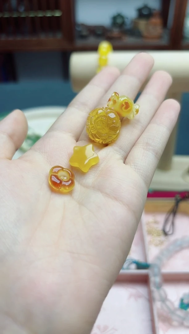 未镶嵌琥珀裸石蜜蜡配饰*4 GW