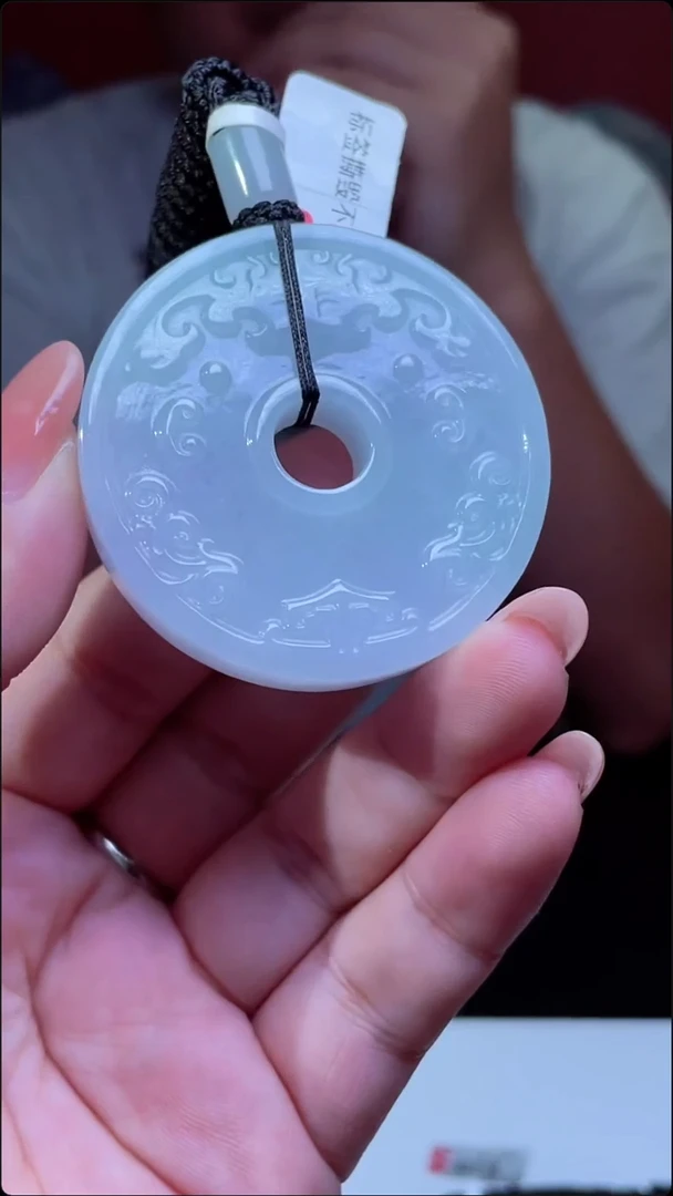 定制翡翠未镶嵌挂件