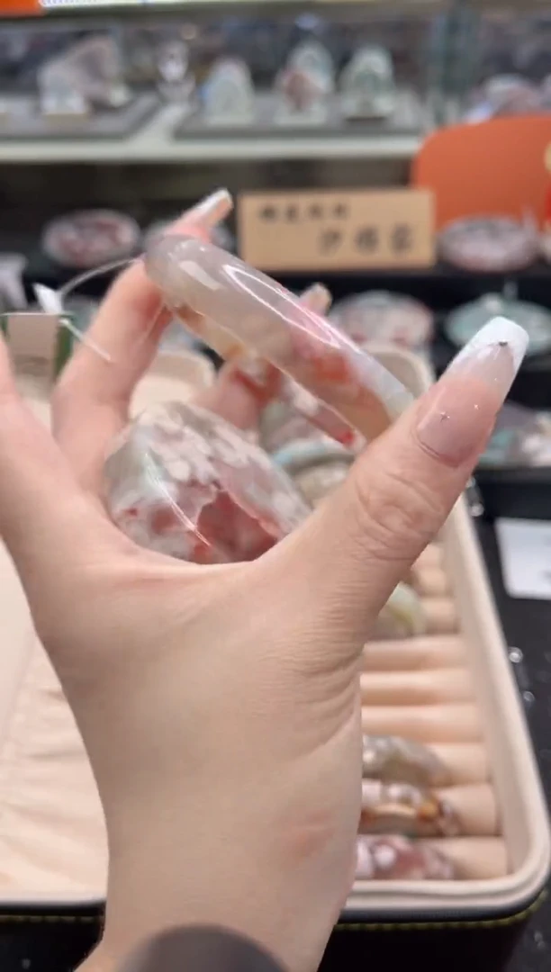 石英质玉手镯未镶嵌尘*丷圈口（赠品镯心）