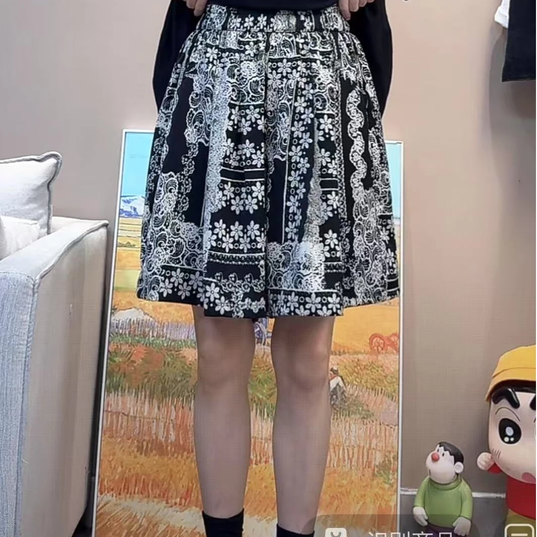 超薄不规则复古花五分短裤女