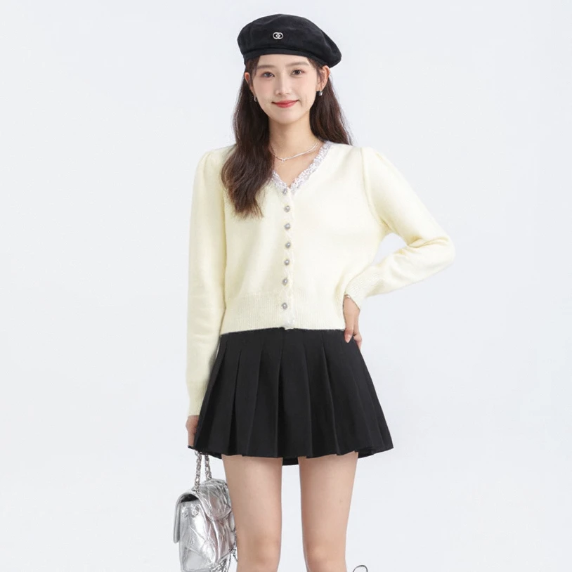 奢姿2025冬新款大码女装时尚V领蕾丝边装饰针织开衫温柔显瘦上衣