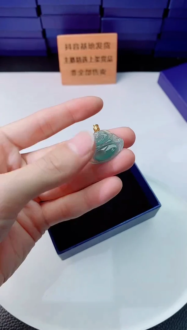 翡翠未镶嵌颈饰11111111