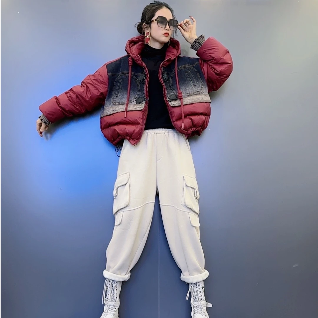 YR-1【新年战衣】设计款牛仔拼接羽绒服-新款口袋【杏】色加绒裤子