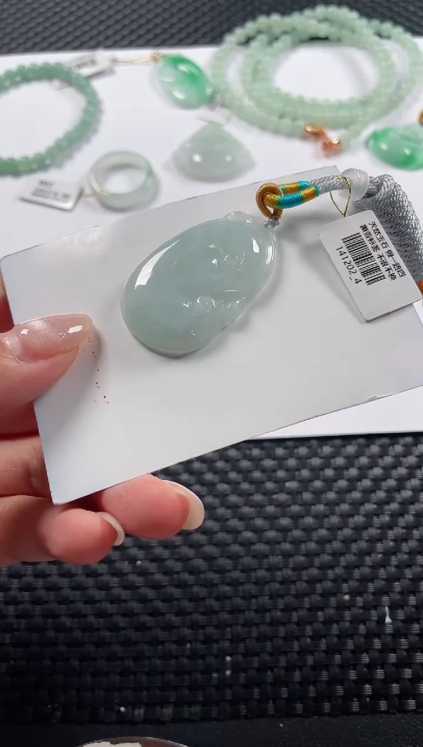 颈饰未镶嵌翡翠基地发货H 8151