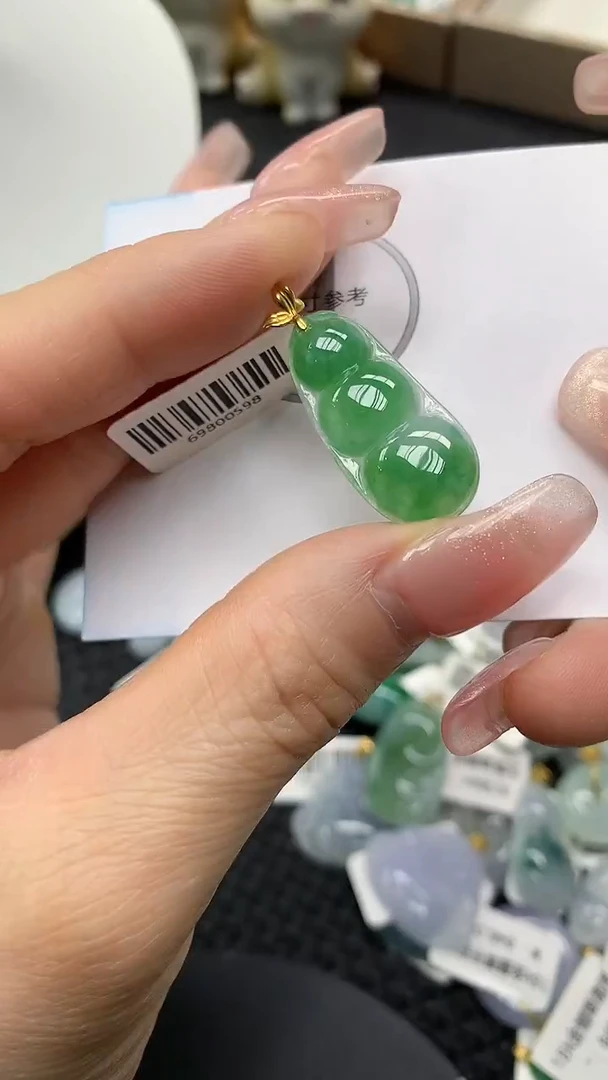 颈饰18K金镶嵌翡翠a货支持复检百元以上9元证书费自理