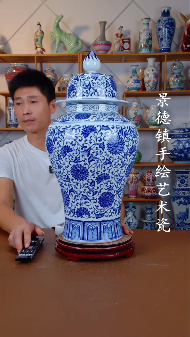 现代景德镇手工手绘陶瓷摆件4