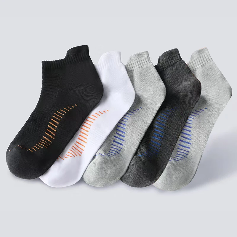 吸汗秋季字母男防臭运动风短袜短筒船袜极简风自发热