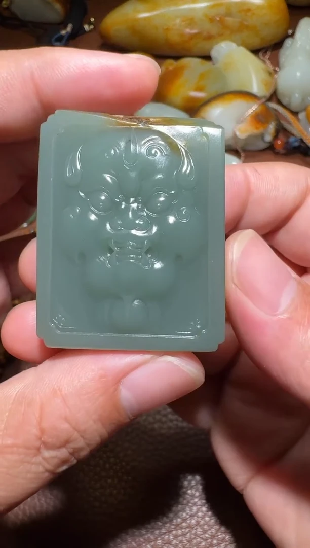 未镶嵌和田玉挂件和田玉