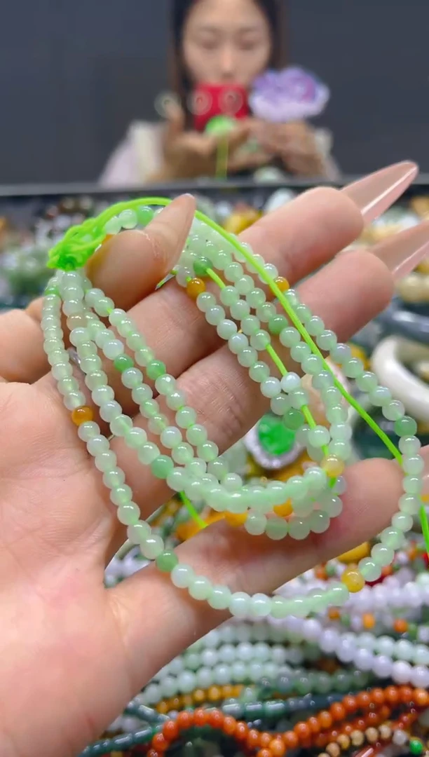 颈饰未镶嵌翡翠3MM