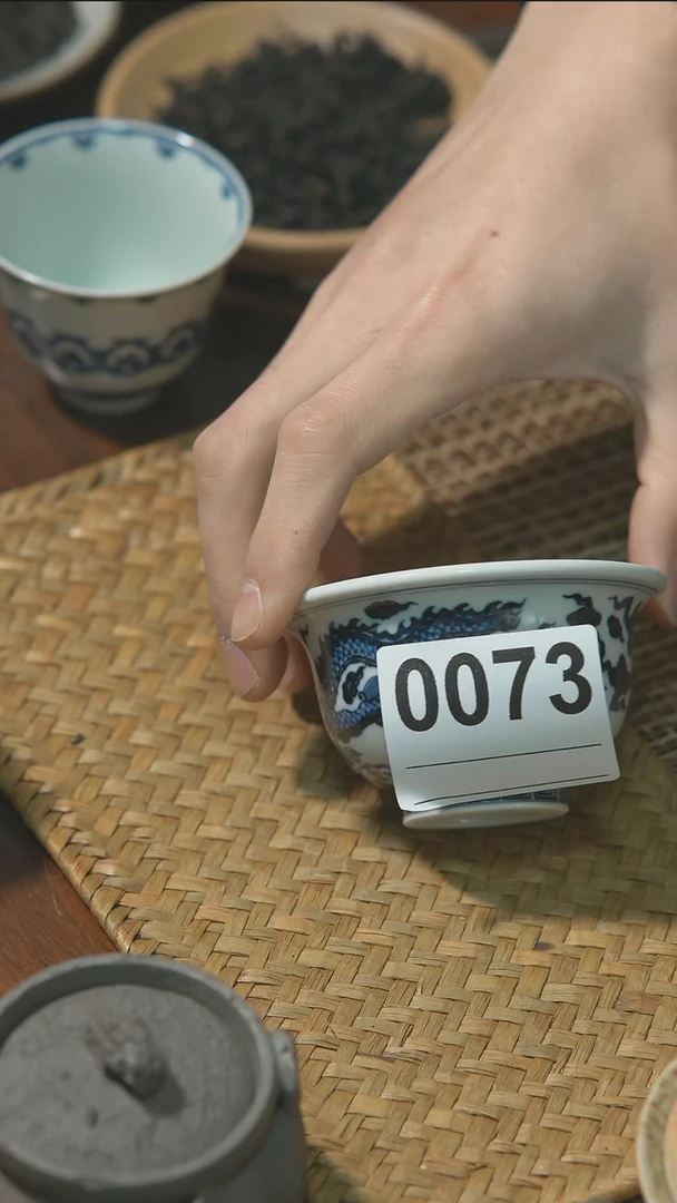 【闪购商品】景德镇青花瓷大压手龙纹