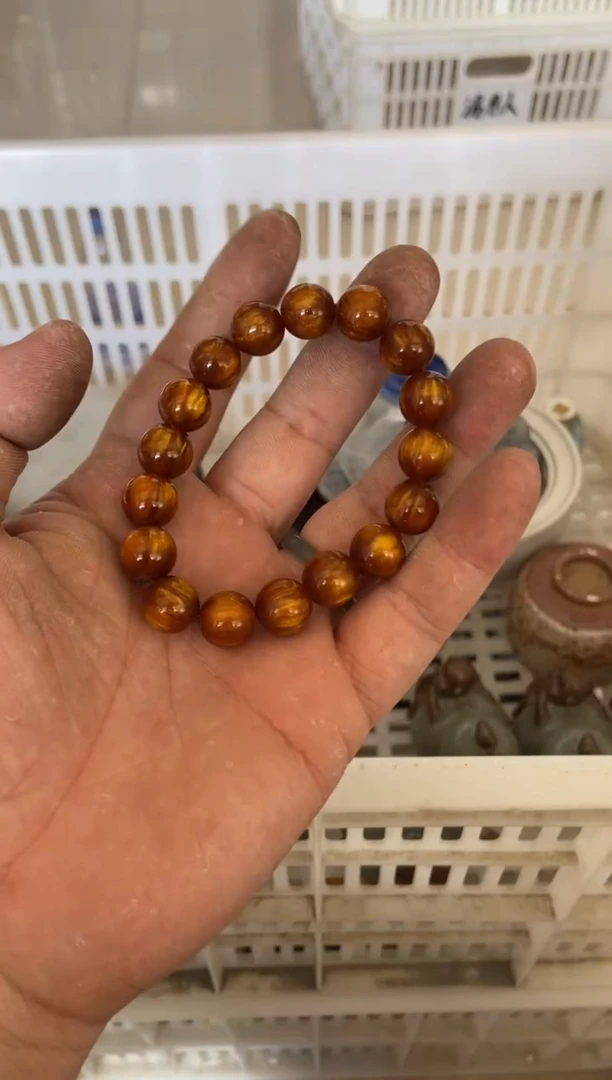 无运费险有瑕疵的摄影的产品有使用过的痕迹有点脏介意勿拍