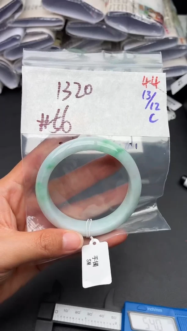 未镶嵌定制翡翠毛货需精细抛光多样性发1件44