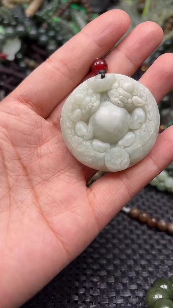 颈饰未镶嵌和田玉1