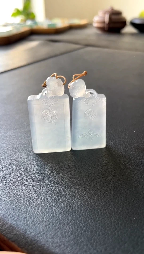 未镶嵌定制翡翠毛货无事牌