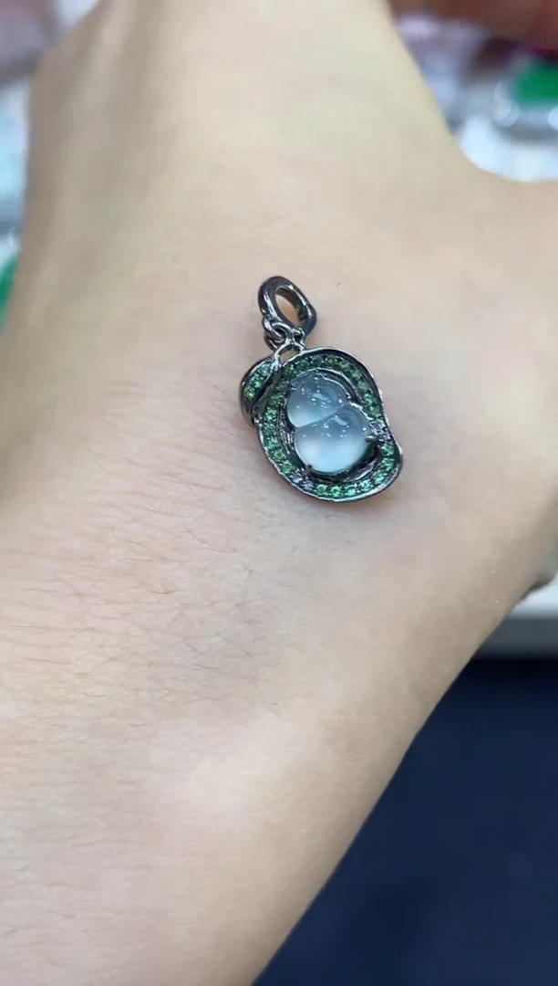 吊坠(不含链)18K金镶嵌翡翠B3 多样性一件发货