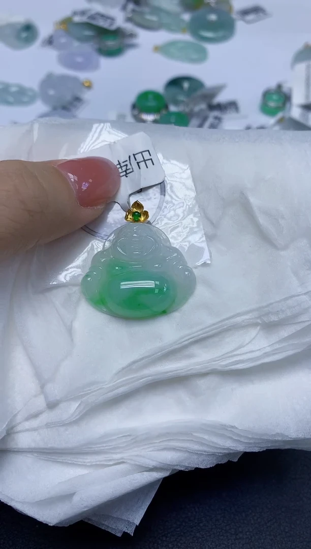 颈饰18K金镶嵌翡翠天然缅甸翡翠A货多样性发一件